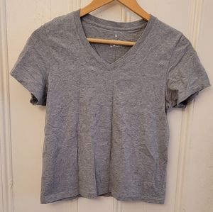 QUINCE Vintage Wash V Neck Tee in Heather Grey